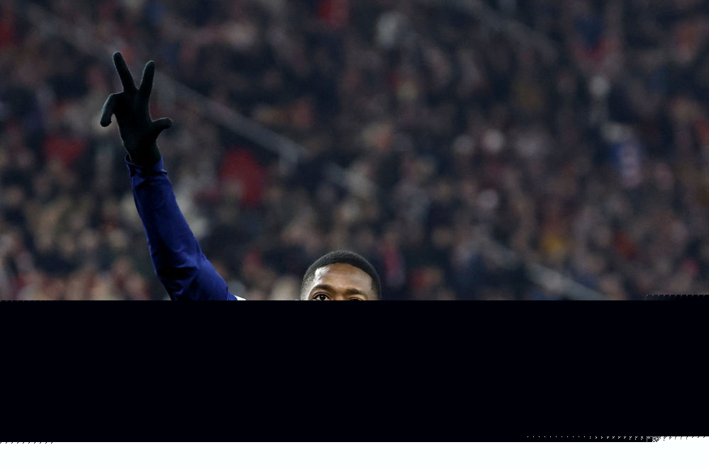 Jiejie是对的，Wei是错的！Theshy表情痛苦，宁王狠批丹尼教练：想给他吐口水