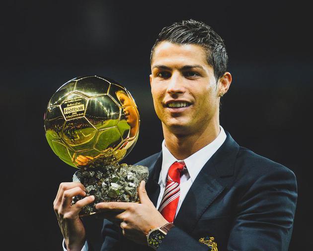 [图]布朗33+12哈登空砍37+7+8 凯尔特人险胜快船