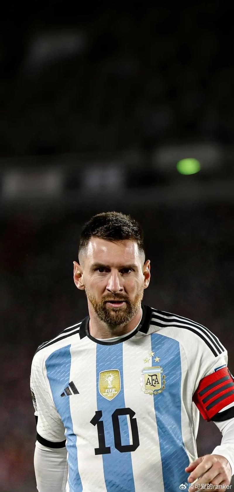 曼联上一次英超客场取胜还是3月对莱斯特城，之后取得2平7负